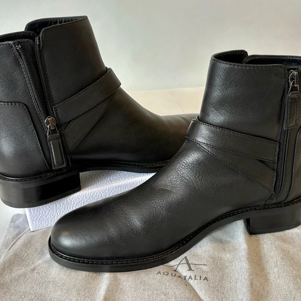 Aquatalia  Bree Black Leather Ankle Boots, NWOT Water Resistant